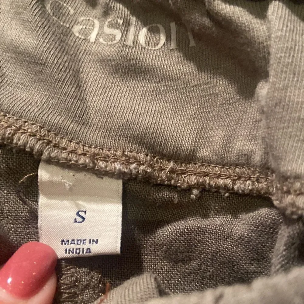 Caslon Ladies Skirt Size Small Olive Army Green